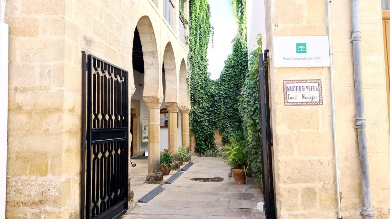 Vivienda Turistica Cervantes Убеда Экстерьер фото